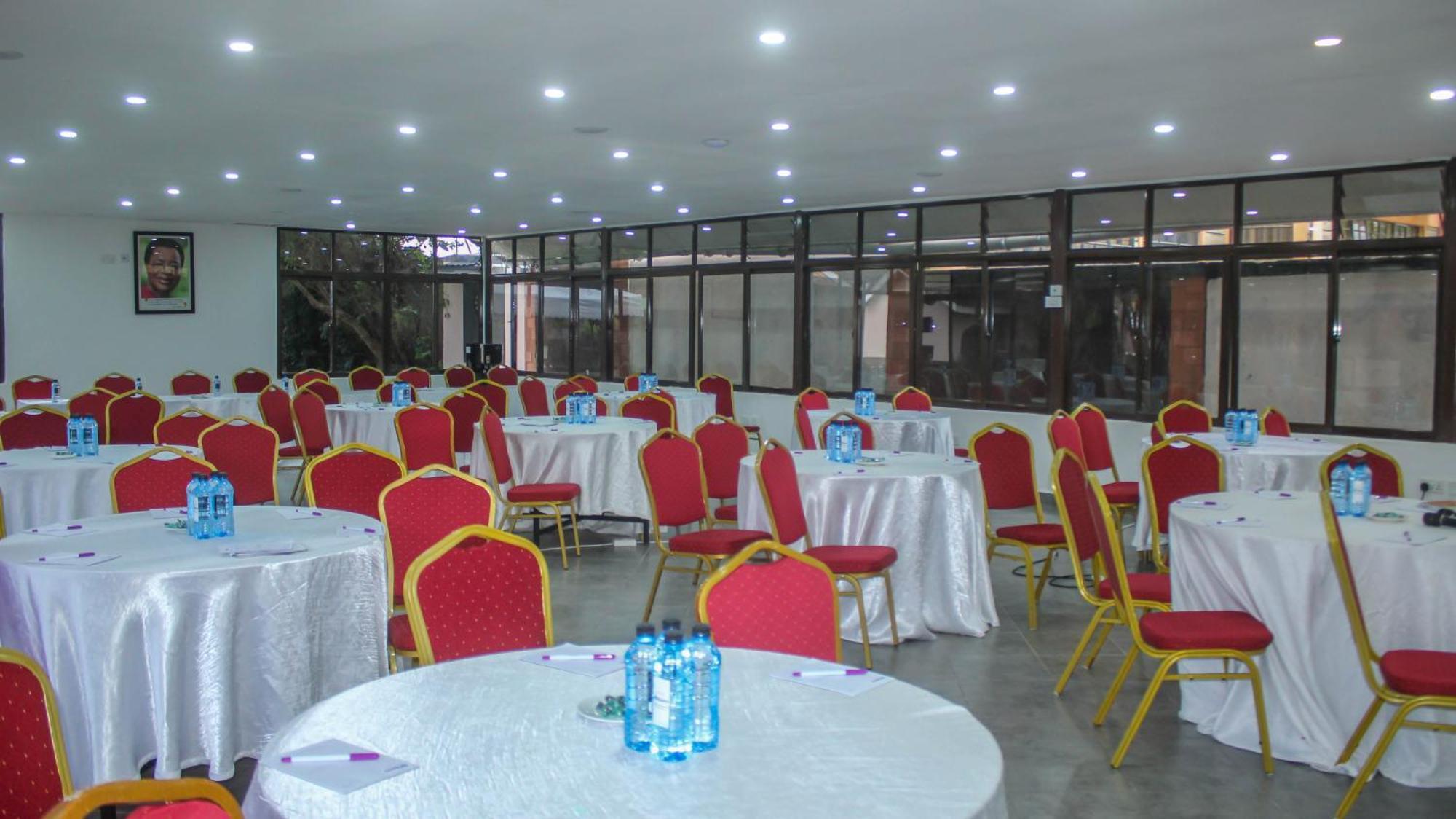 67 Airport Hotel Nairobi Mlolongo Bagian luar foto