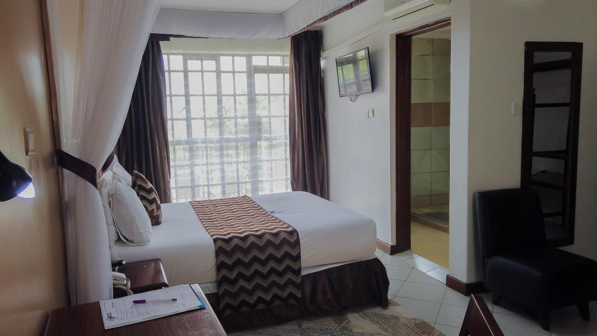 67 Airport Hotel Nairobi Mlolongo Bagian luar foto