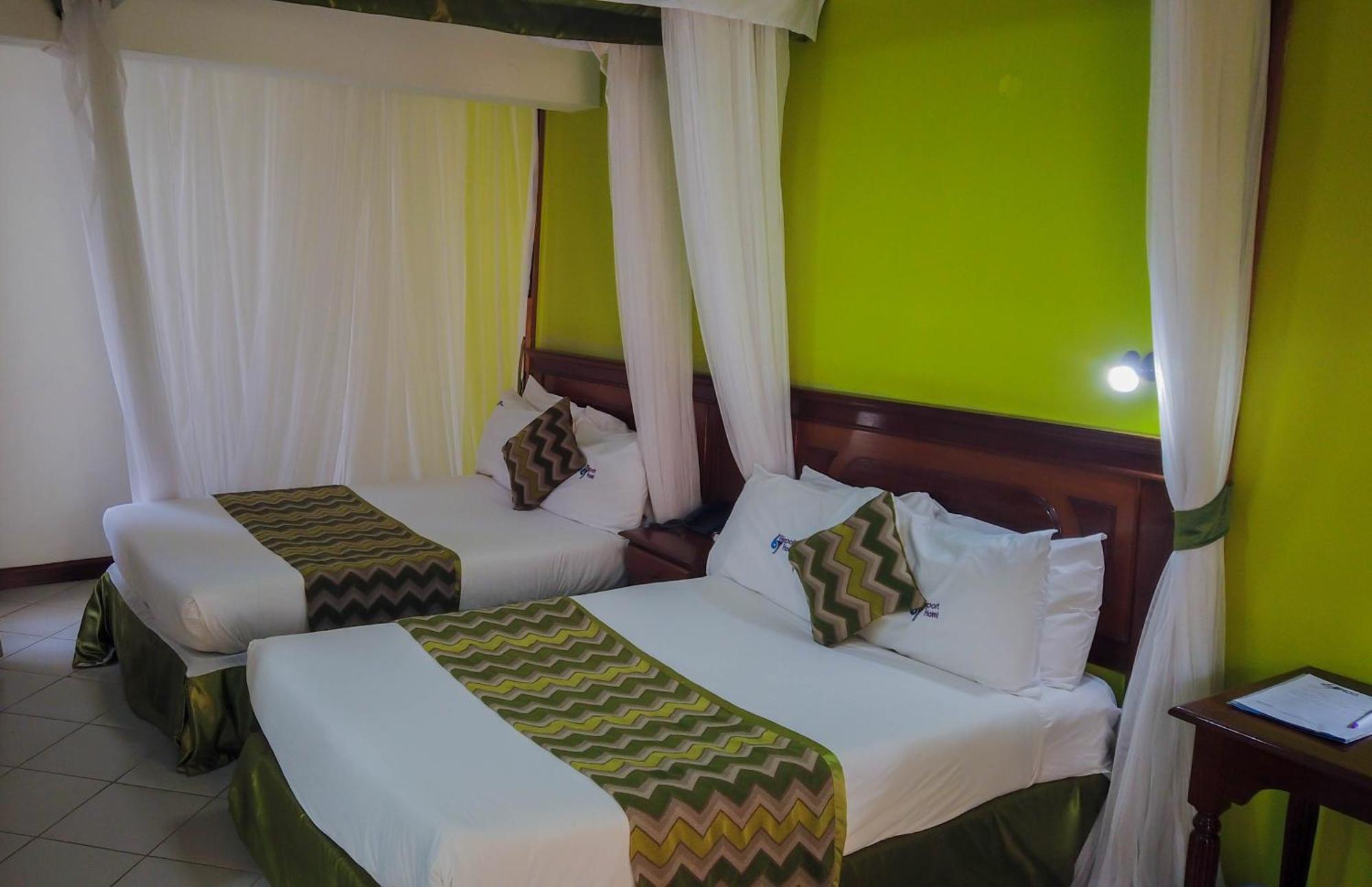 67 Airport Hotel Nairobi Mlolongo Bagian luar foto