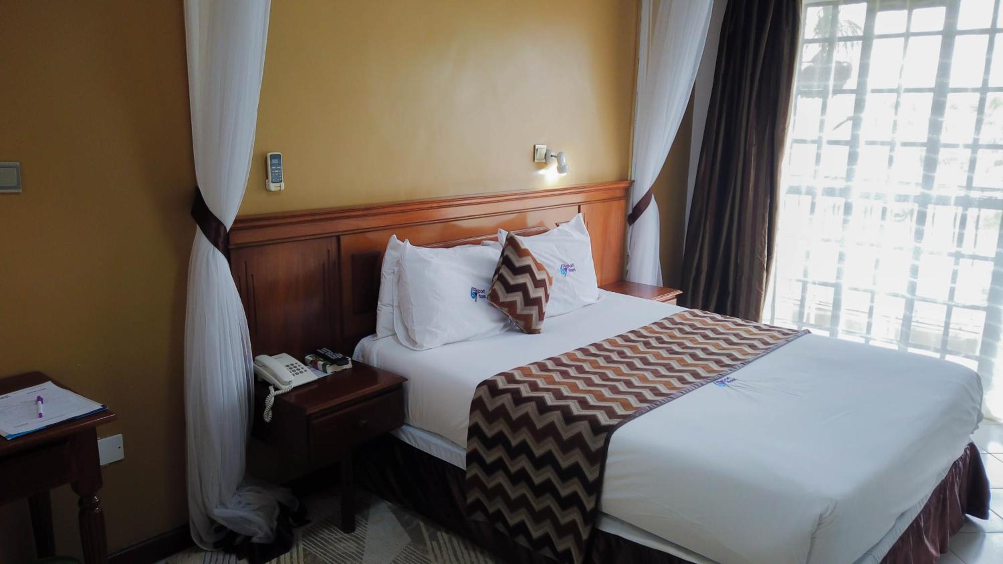 67 Airport Hotel Nairobi Mlolongo Bagian luar foto